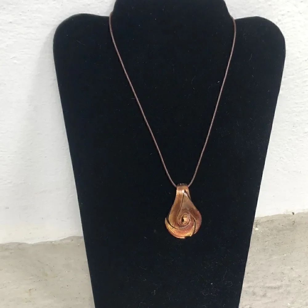 Glass  pendant necklace